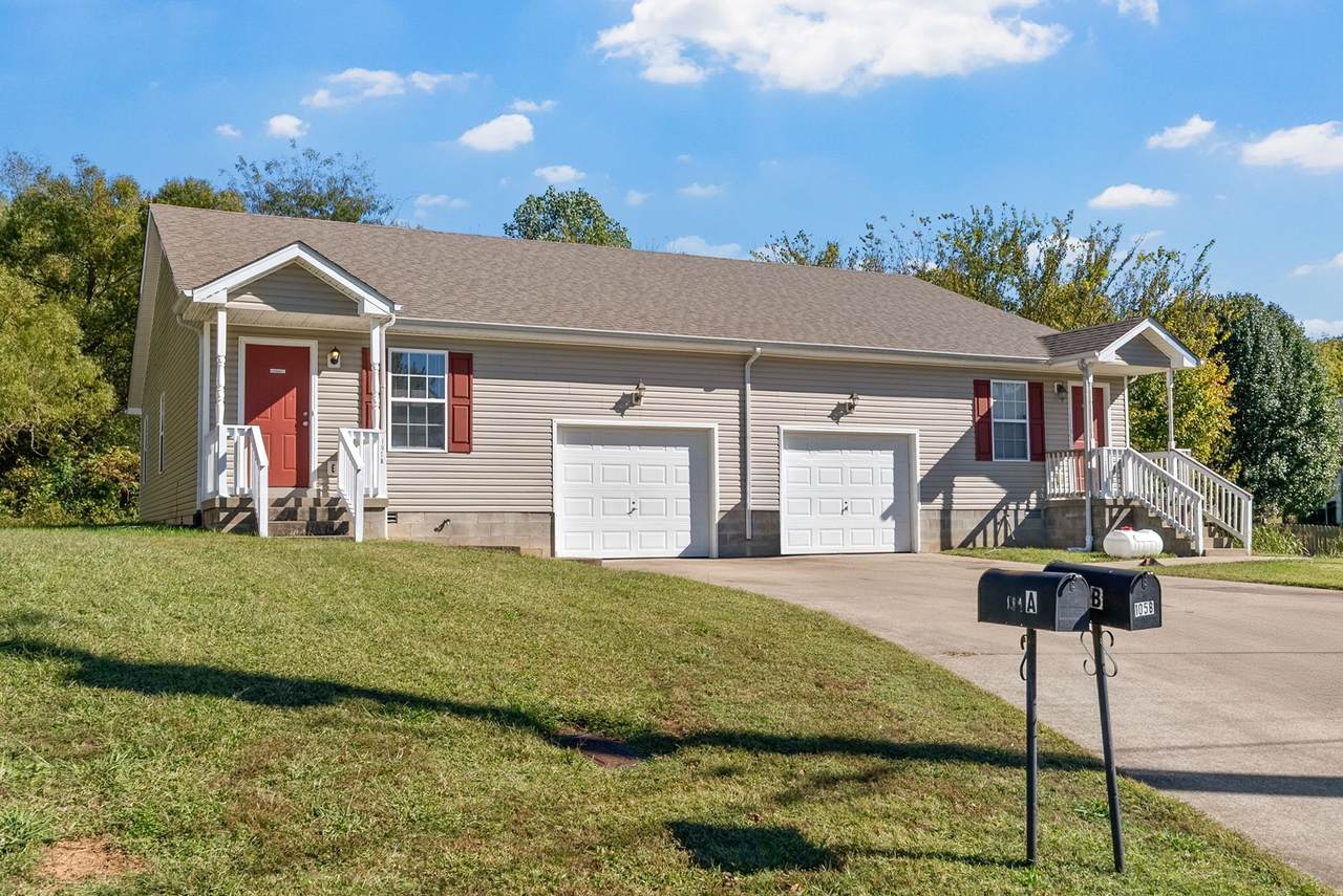 105 Solid Rock Ct - Photo 1