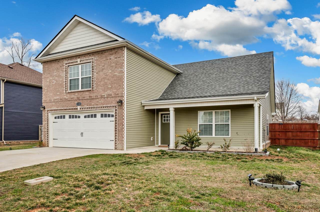 1110 Whitney Dr - Photo 1
