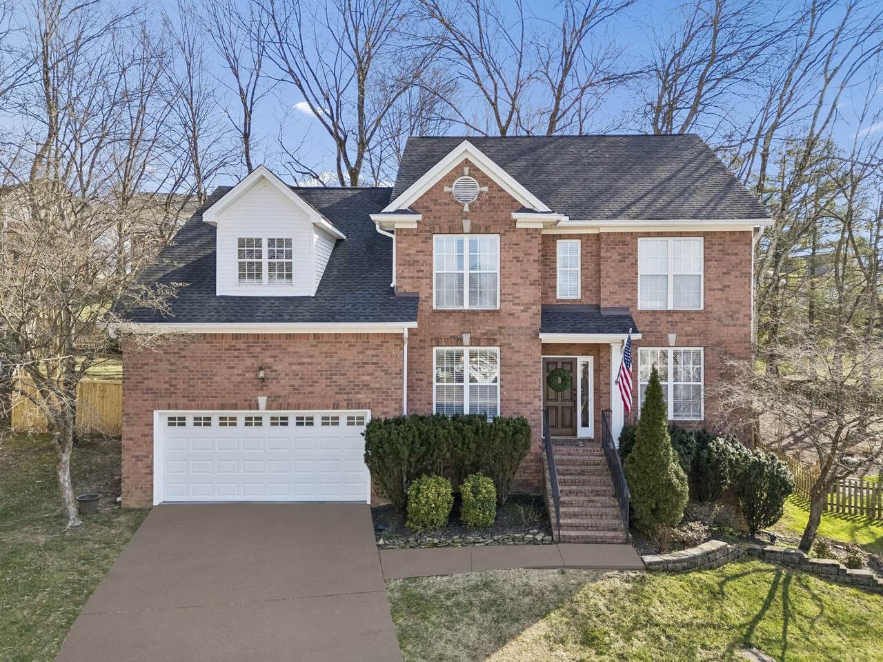 211 Eastgate Crescent Pl - Photo 1