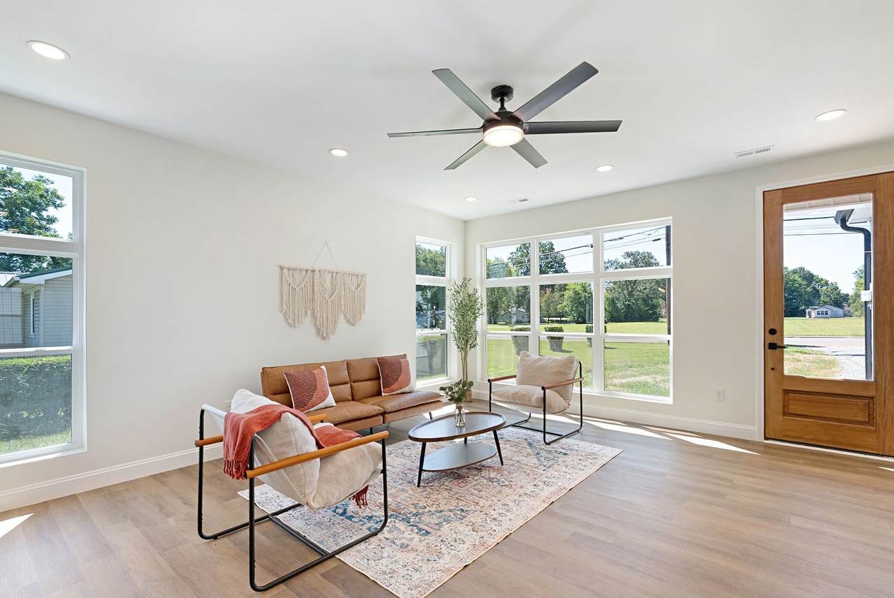 309 Linden - Photo 1