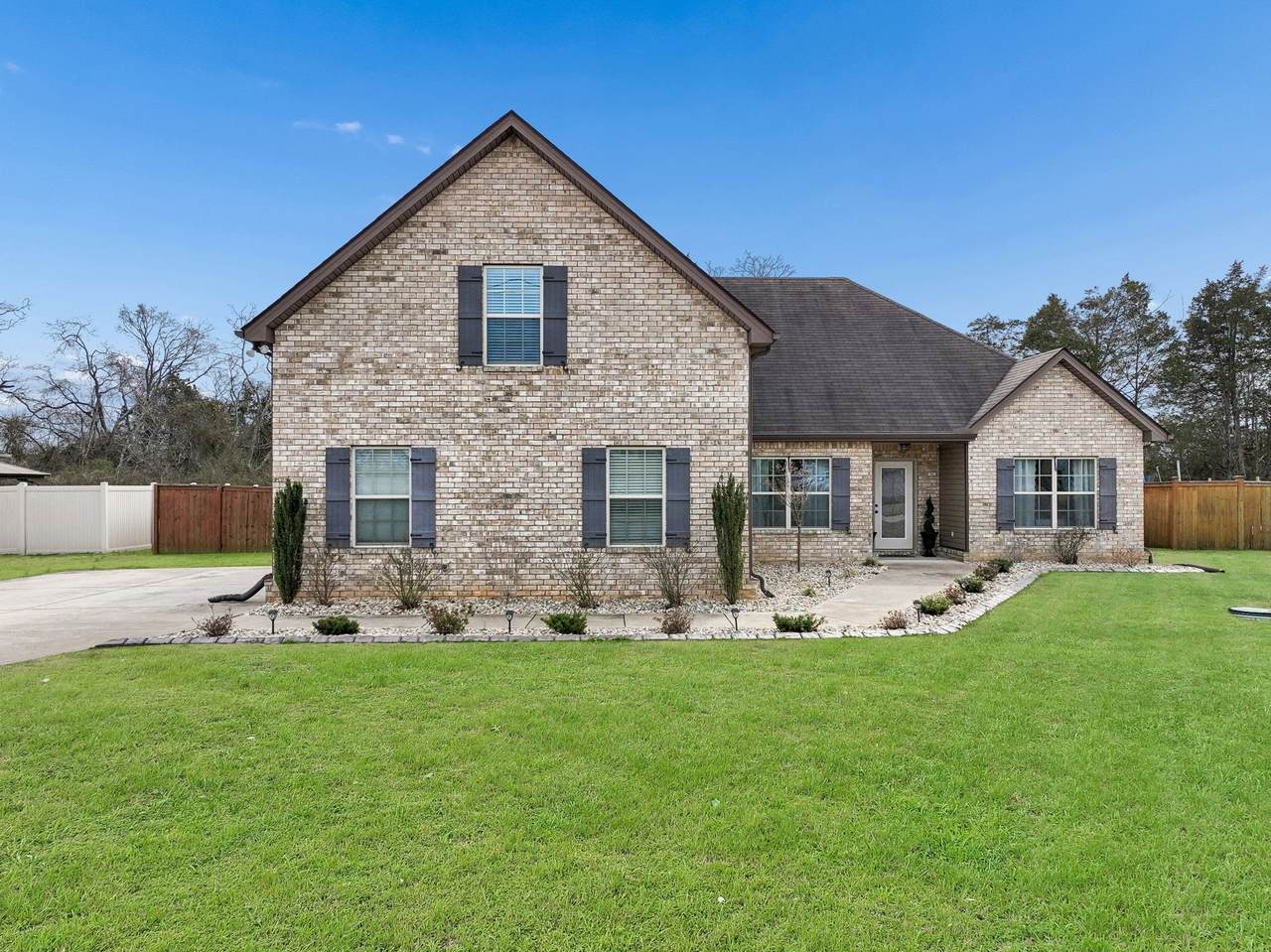 1317 Round Rock Dr - Photo 1