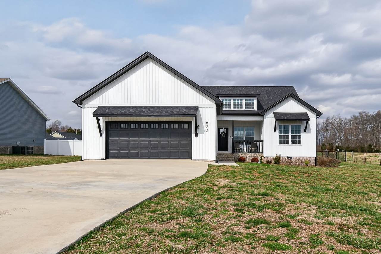 652 Clog Valley Dr - Photo 1