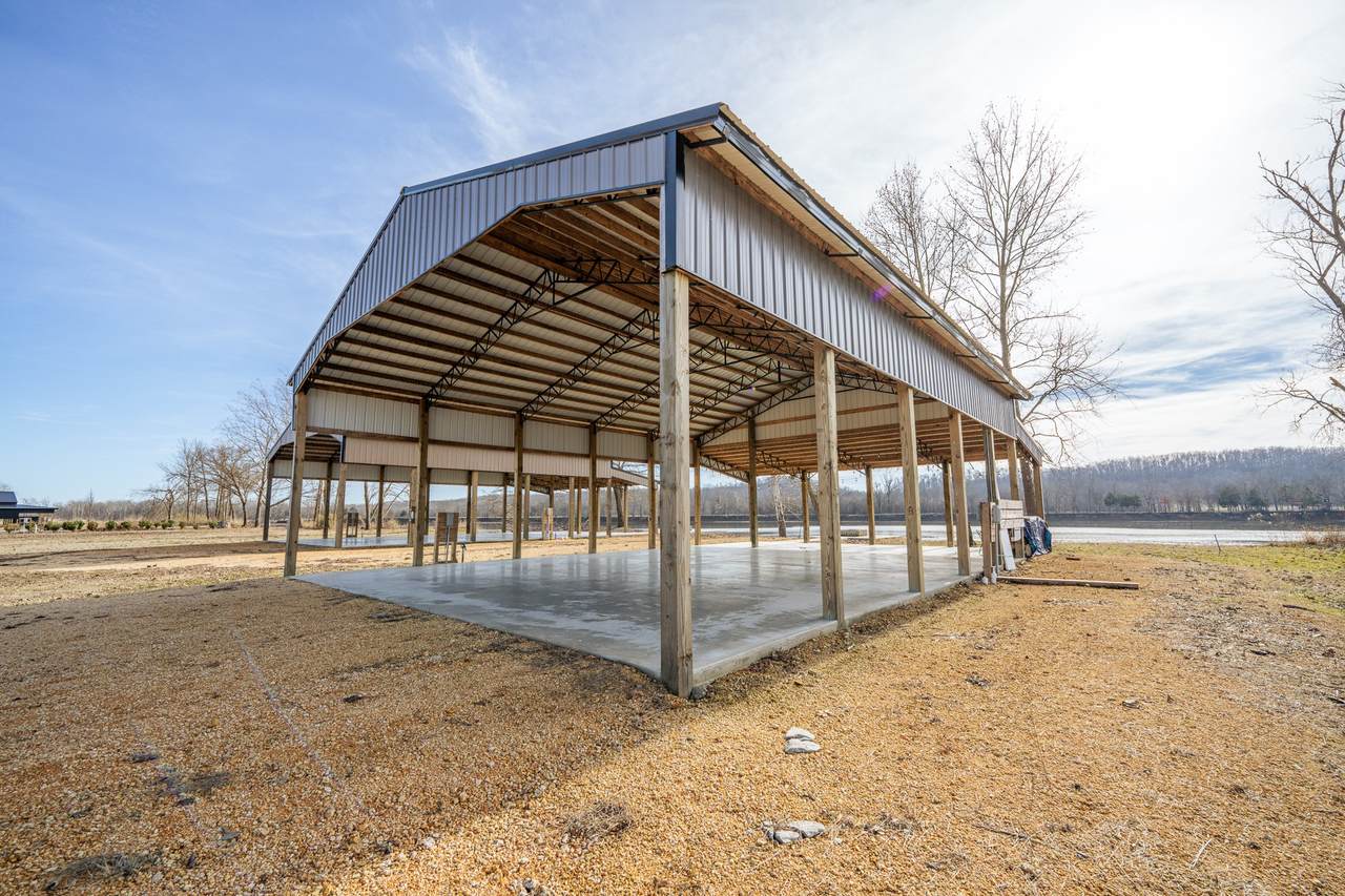 https://bt-photos.global.ssl.fastly.net/nashville/1280_boomver_1_RTC3136932-1.jpg