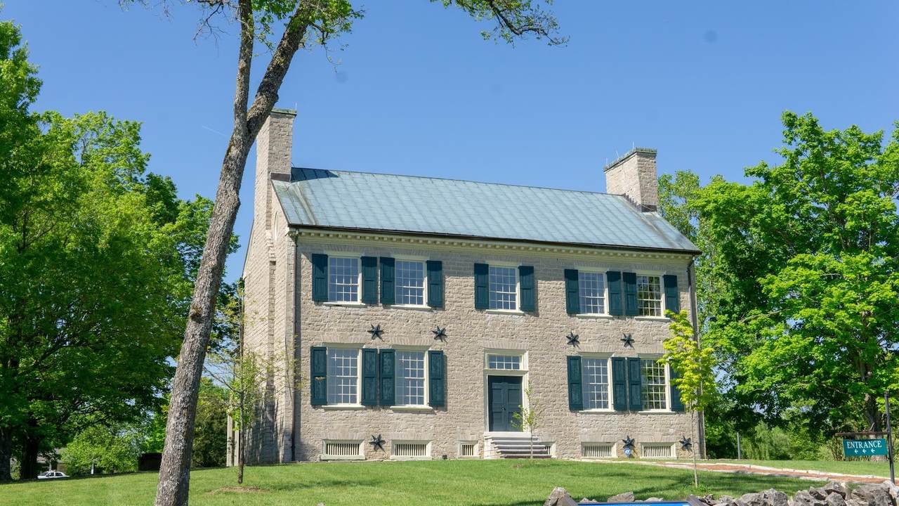 https://bt-photos.global.ssl.fastly.net/nashville/1280_boomver_1_RTC3137052-1.jpg
