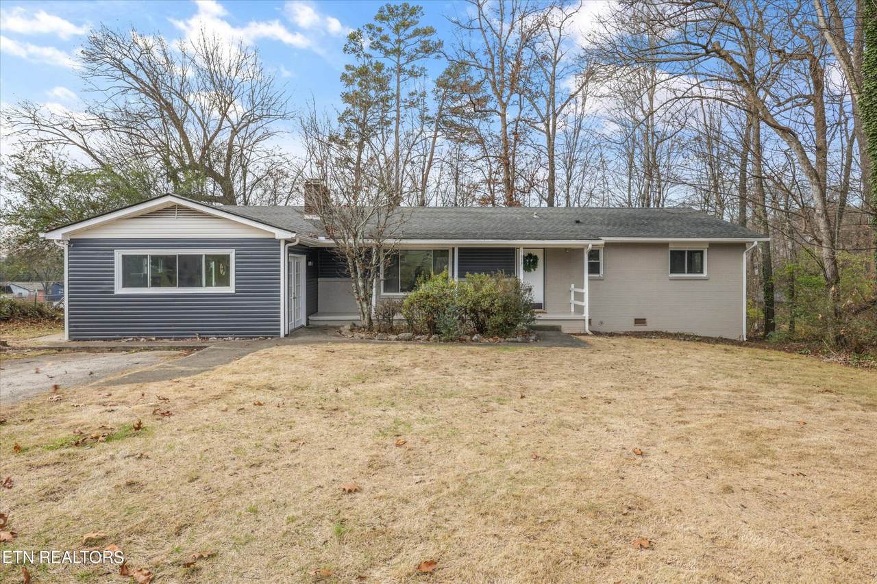 5817 Stoneleigh Rd - Photo 1