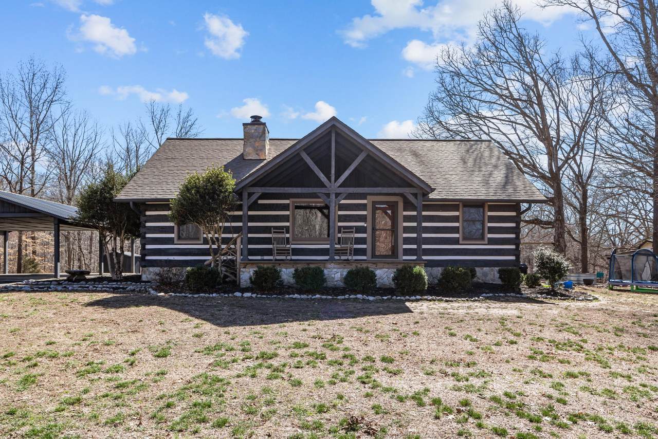6205 Flatwoods Rd - Photo 1