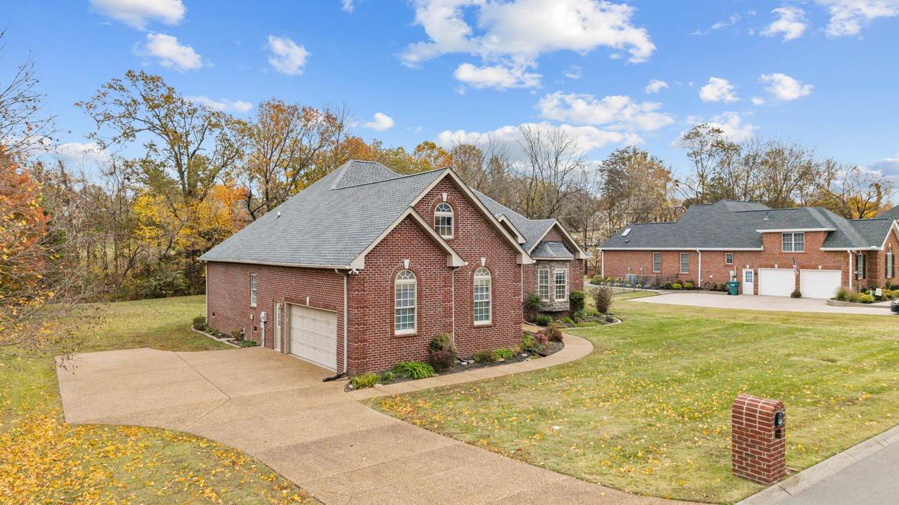 https://bt-photos.global.ssl.fastly.net/nashville/1280_boomver_1_RTC3137654-1.jpg