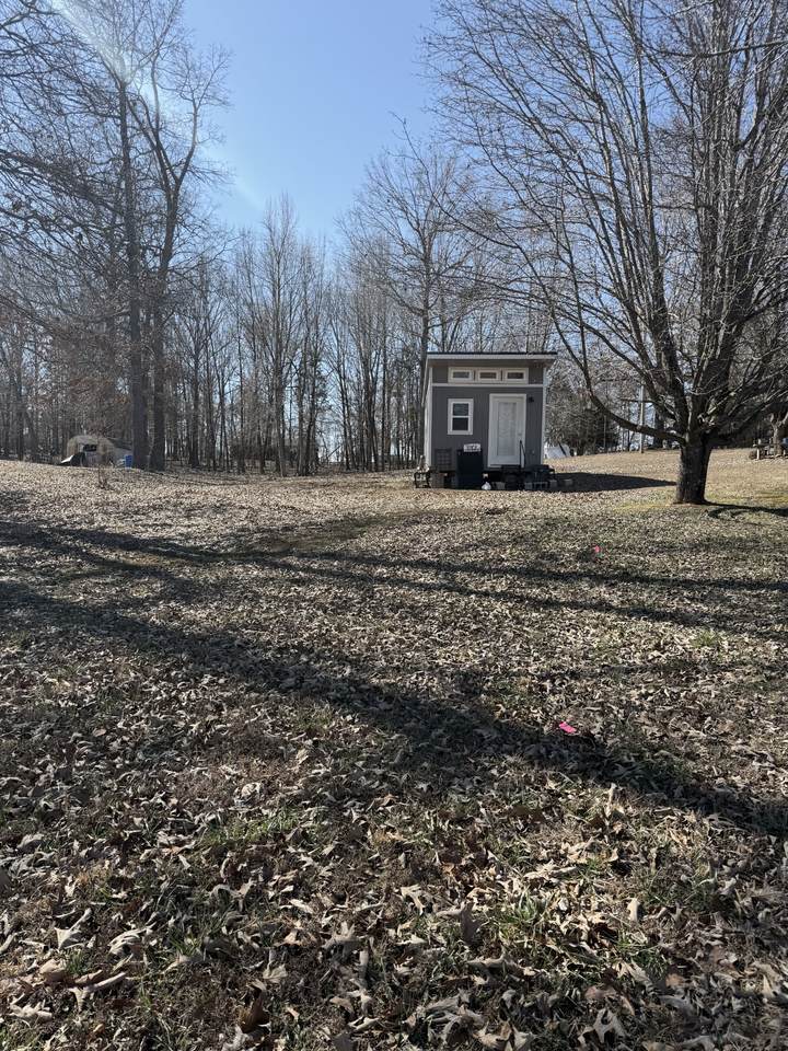 343 Wesley Ln - Photo 1