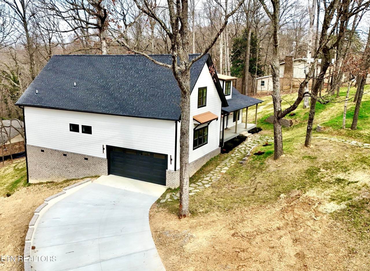 7600 Gynevere Drive - Photo 1
