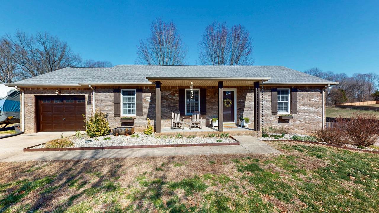 1075 Heatherwood Rd - Photo 1