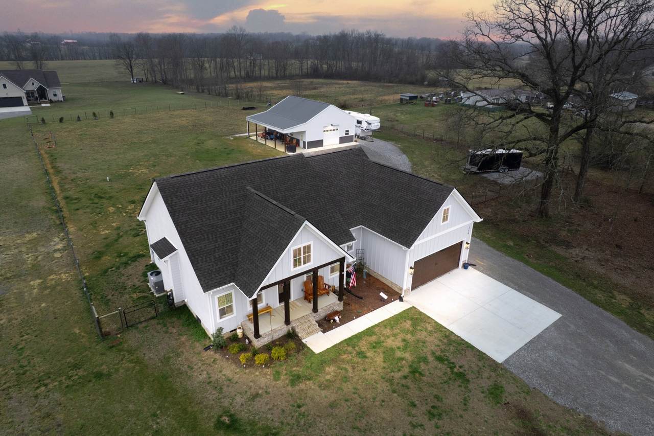220 Dugout Rd - Photo 1