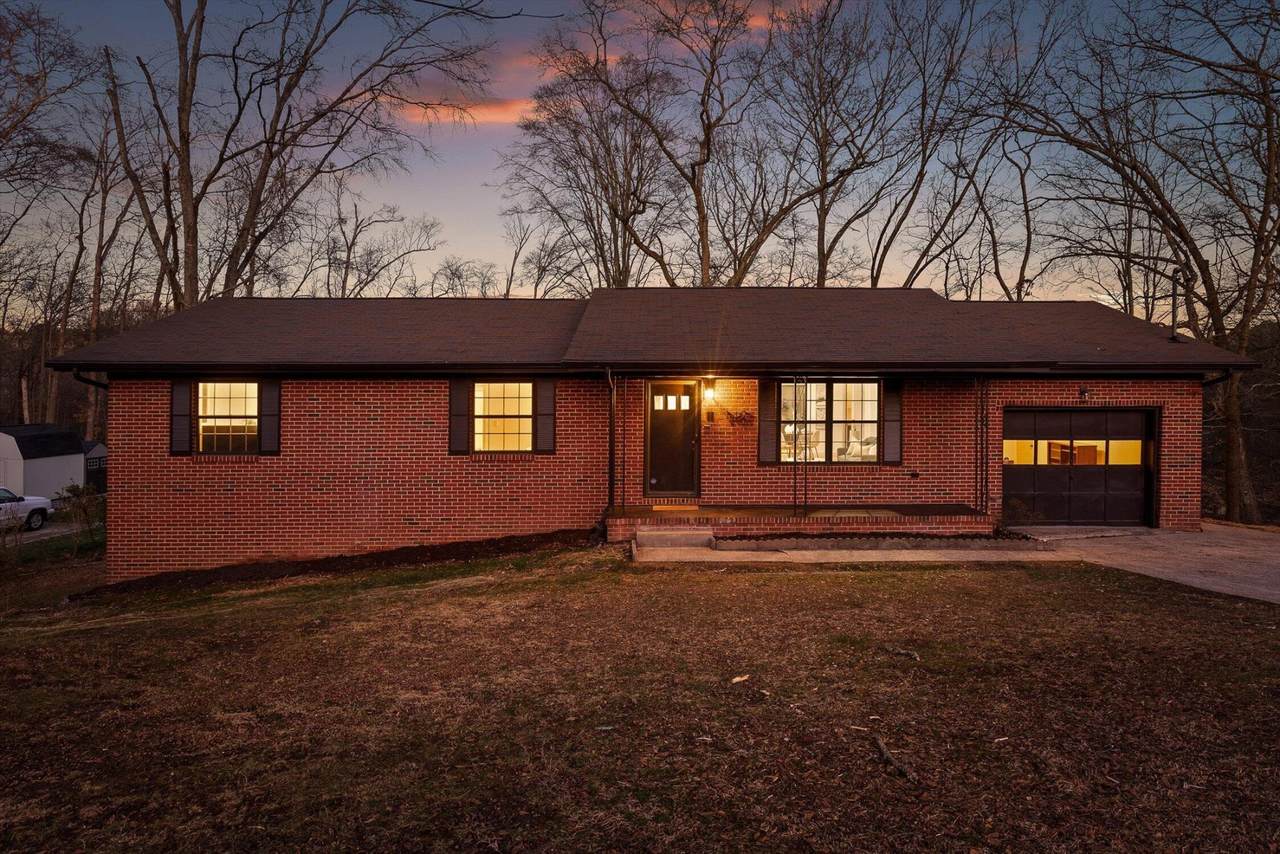 142 Douglas Drive - Photo 1