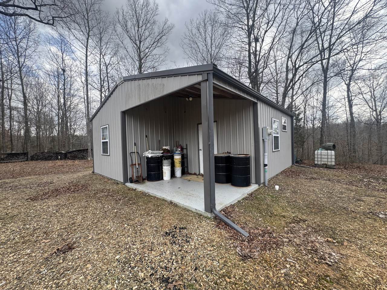323 Graham Rd - Photo 1