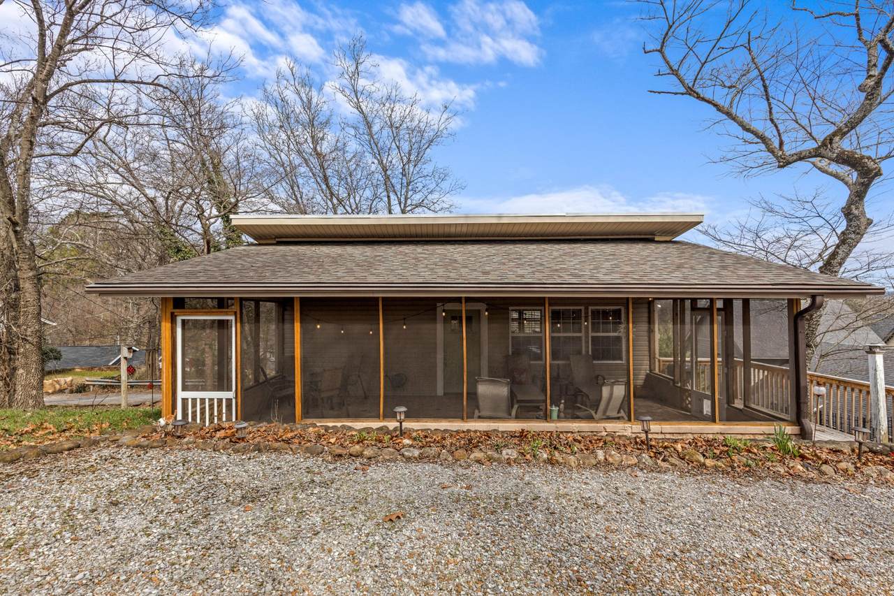 1108 Albany Street - Photo 1
