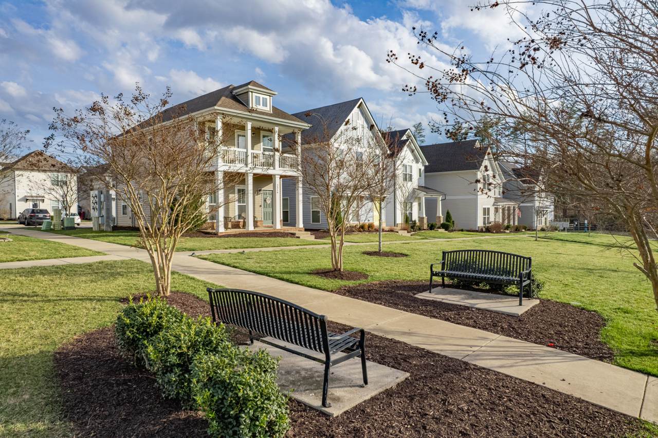 https://bt-photos.global.ssl.fastly.net/nashville/1280_boomver_1_RTC3138523-1.jpg