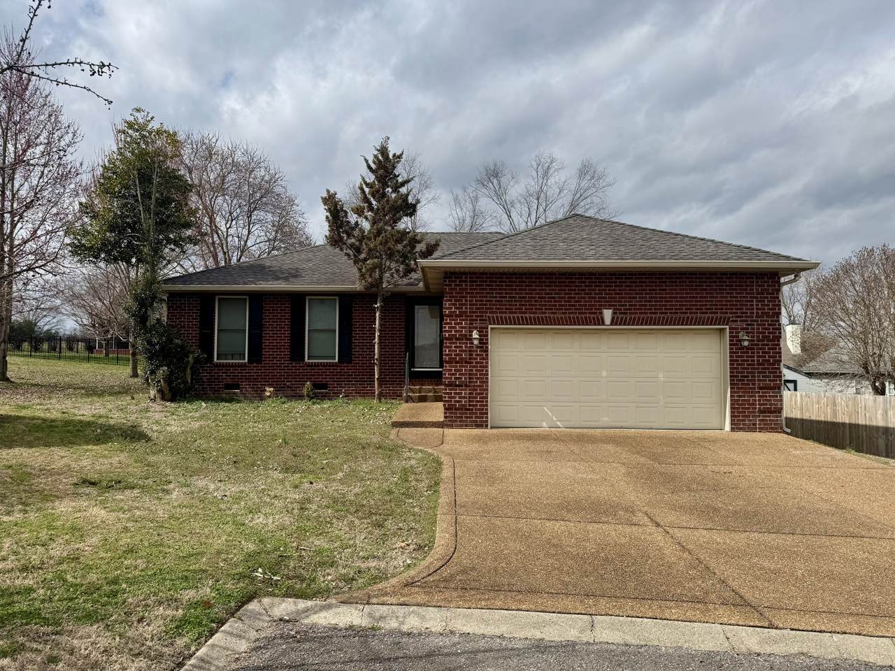 202 Oxford Pl - Photo 1