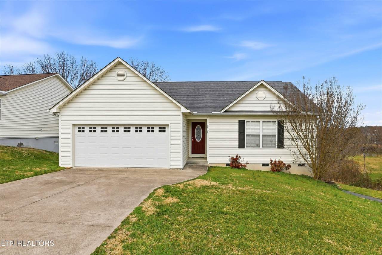 7536 Silveredge Rd - Photo 1