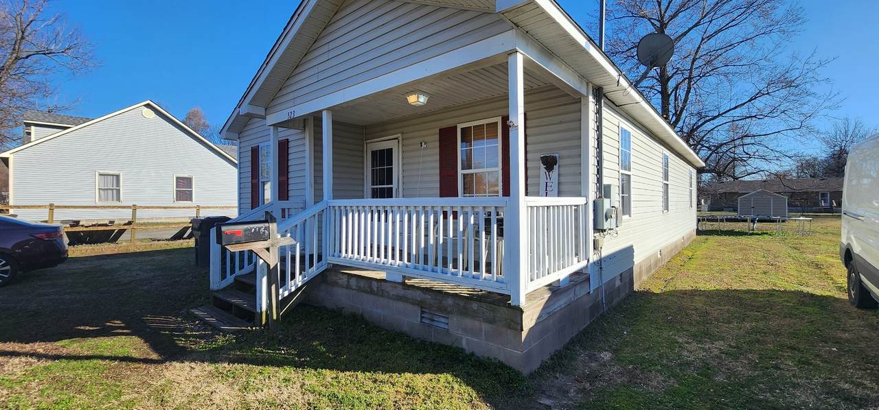 523 Cates St - Photo 1