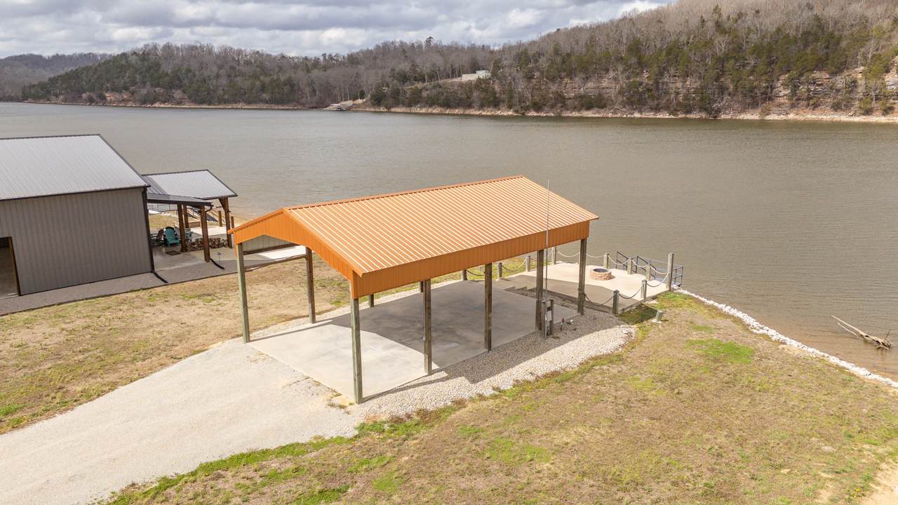 https://bt-photos.global.ssl.fastly.net/nashville/1280_boomver_1_RTC3139583-1.jpg