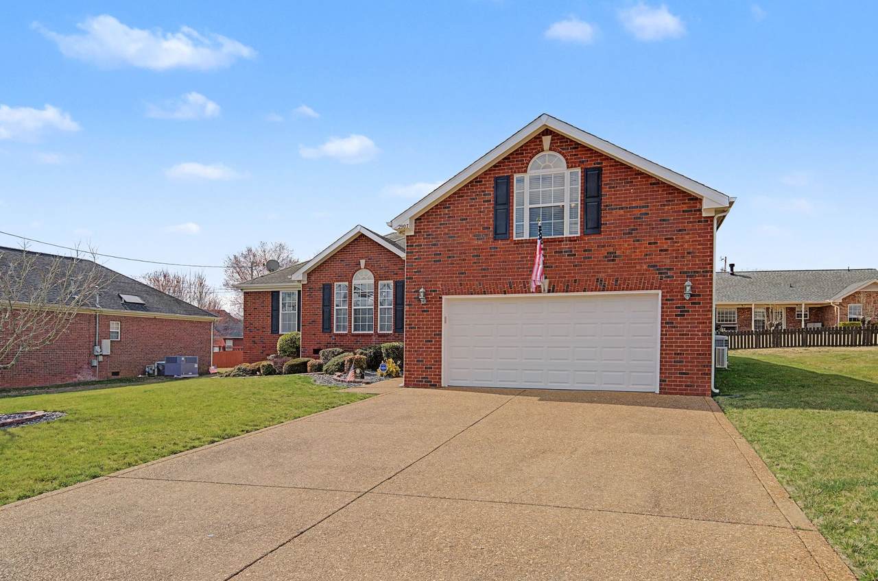 https://bt-photos.global.ssl.fastly.net/nashville/1280_boomver_1_RTC3139610-1.jpg