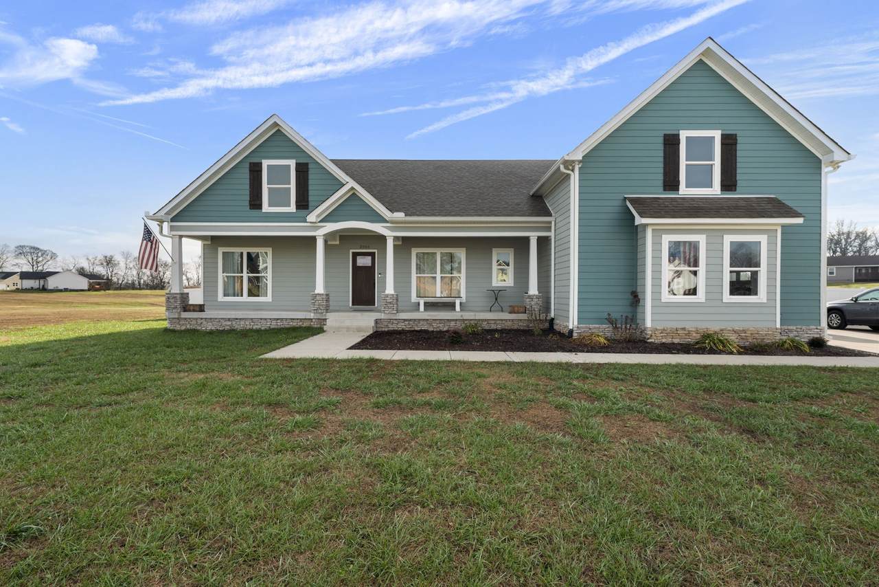2086 Beverly Ct - Photo 1