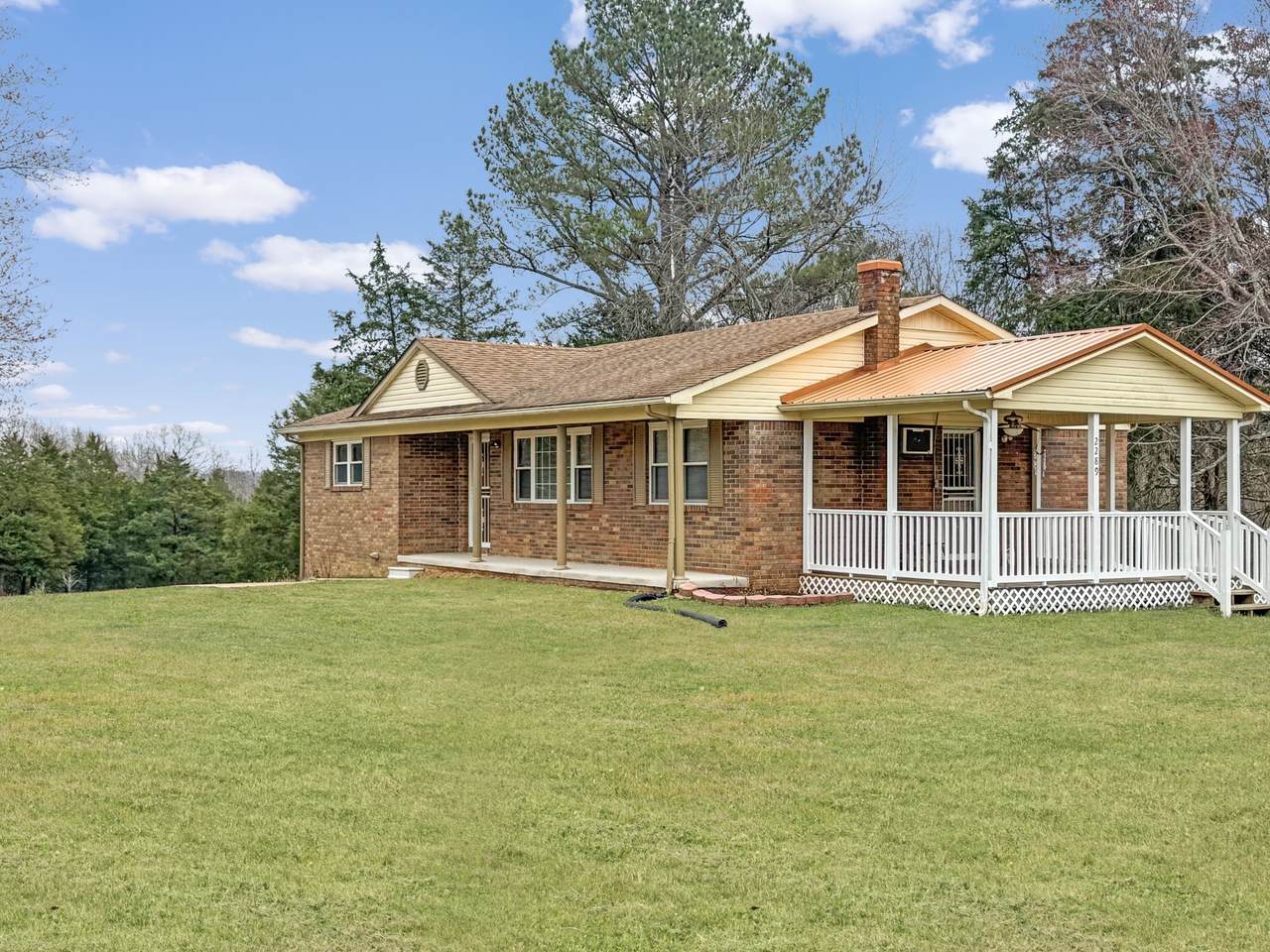 2289 Cumberland City Rd - Photo 1