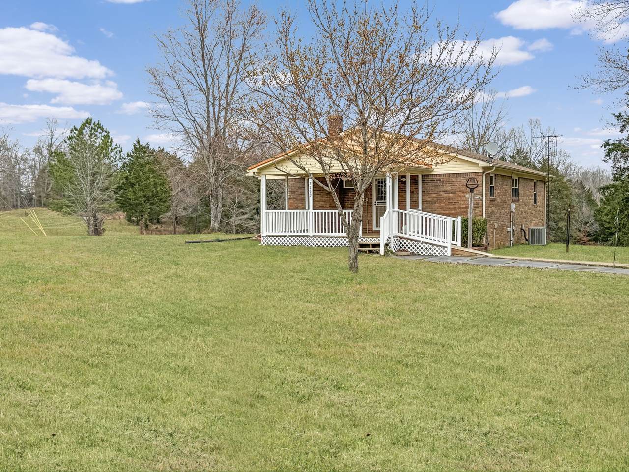 https://bt-photos.global.ssl.fastly.net/nashville/1280_boomver_1_RTC3143382-1.jpg