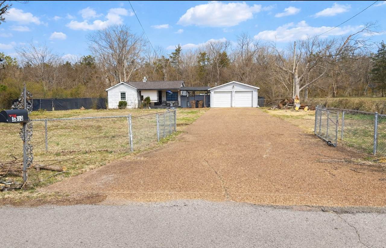 3810 Fairview Dr - Photo 1