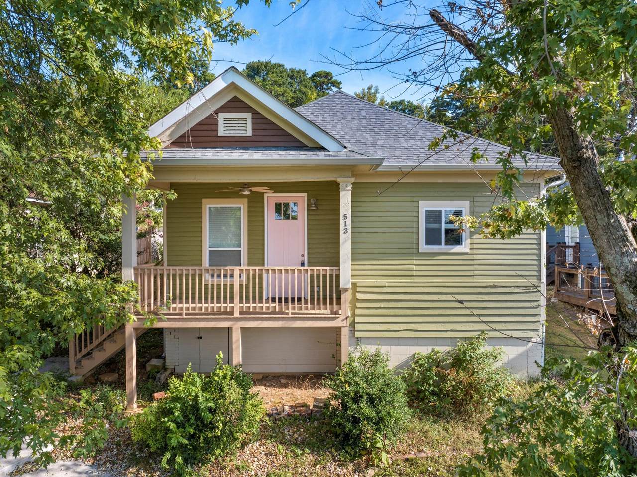 513 W Bell Avenue - Photo 1