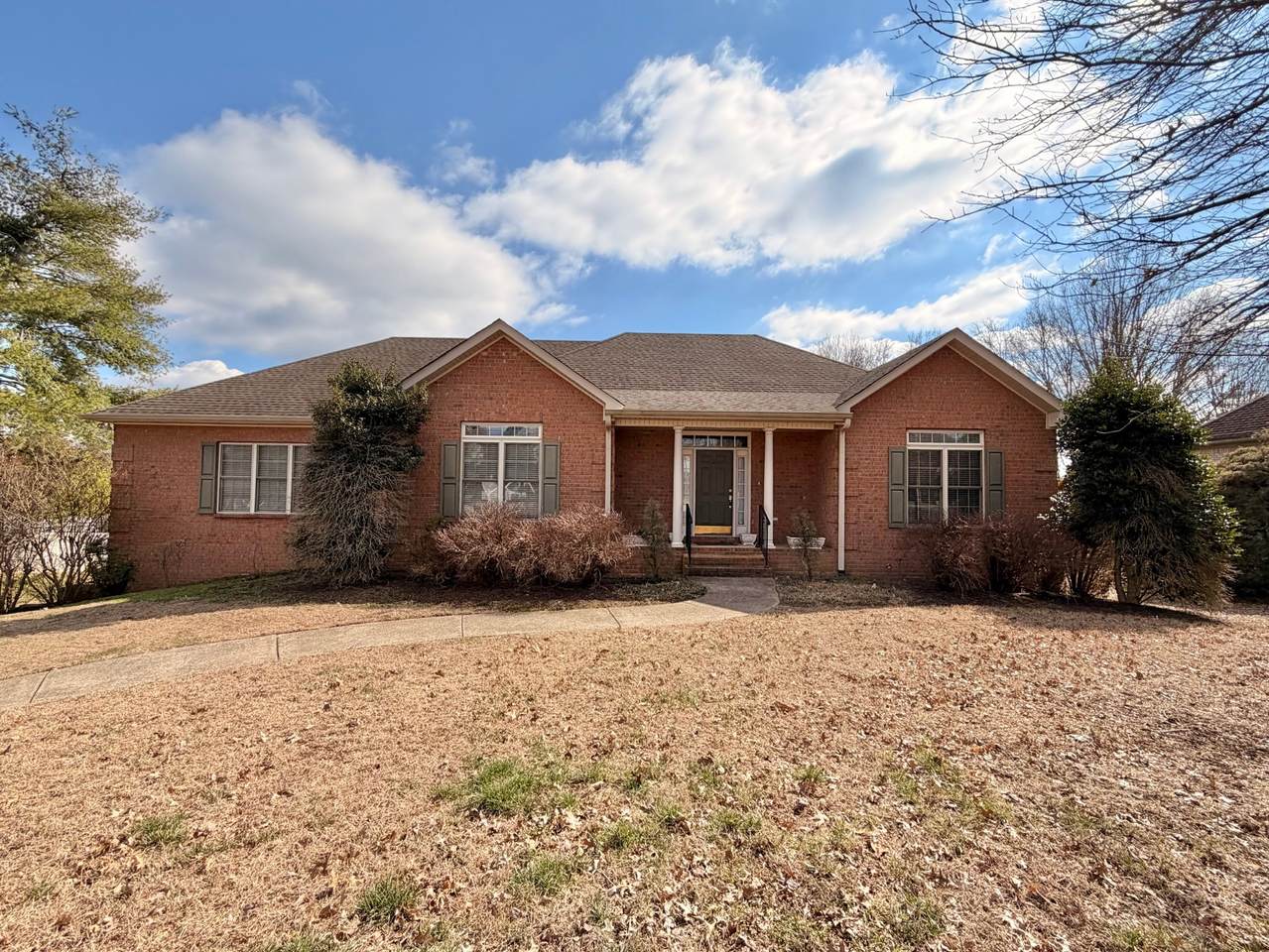 829 Longboat Dr - Photo 1