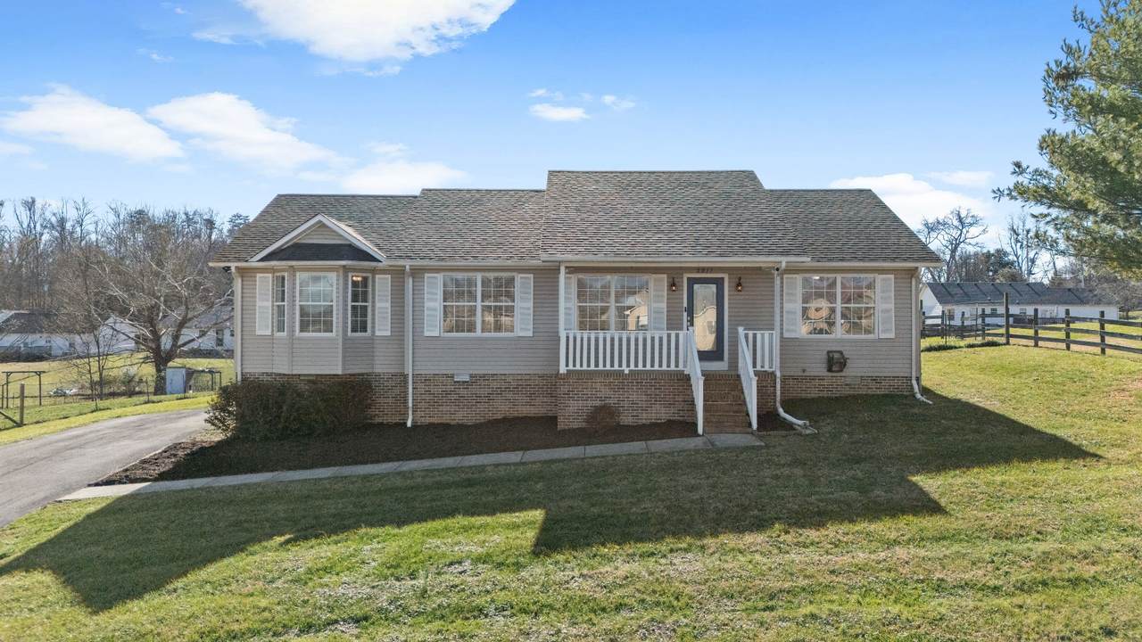 3911 Kings Ct - Photo 1