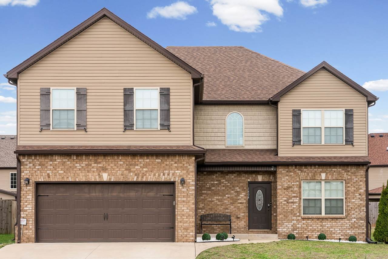 1404 Kingbird Dr - Photo 1