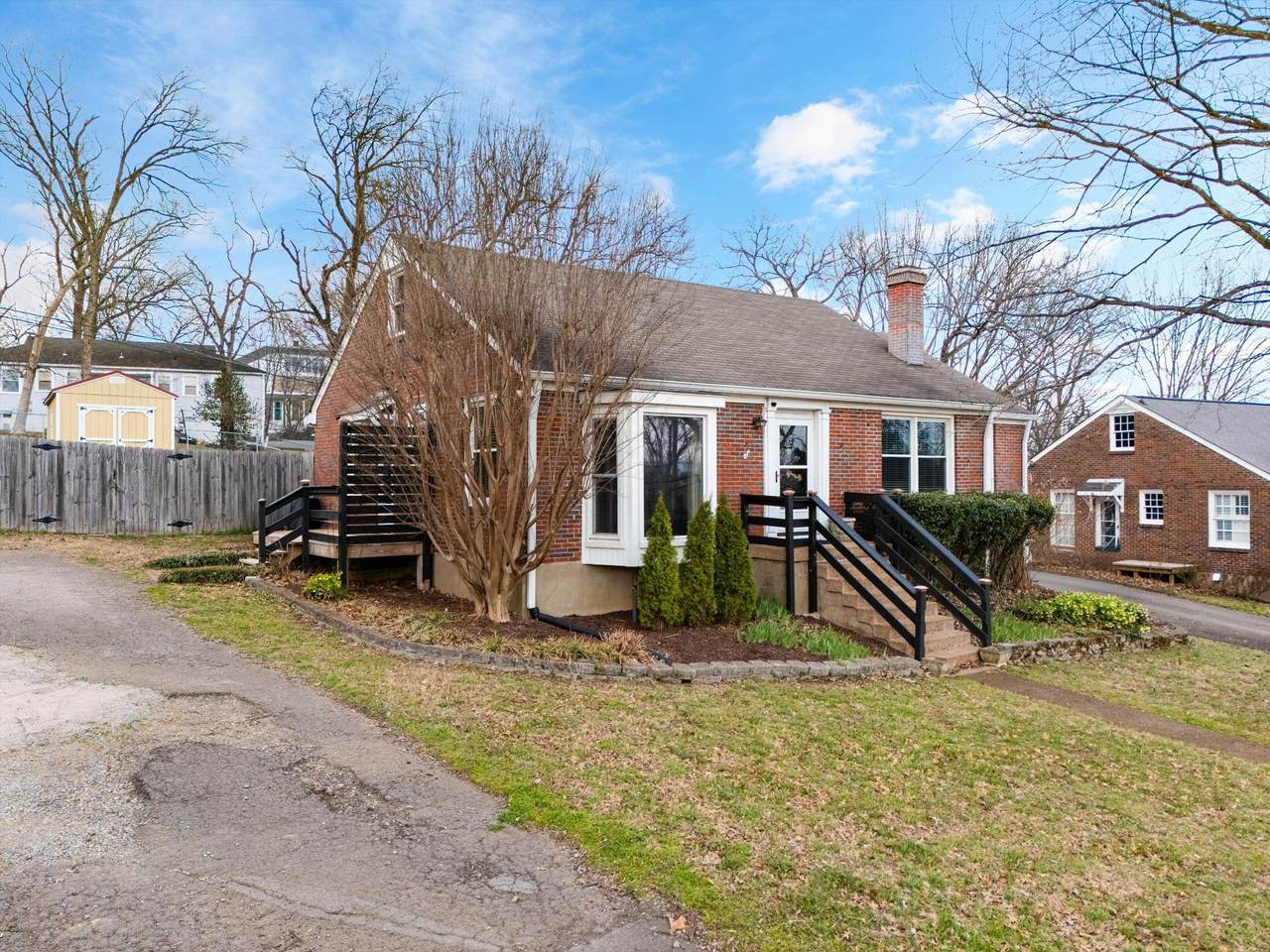 https://bt-photos.global.ssl.fastly.net/nashville/1280_boomver_1_RTC3145308-1.jpg