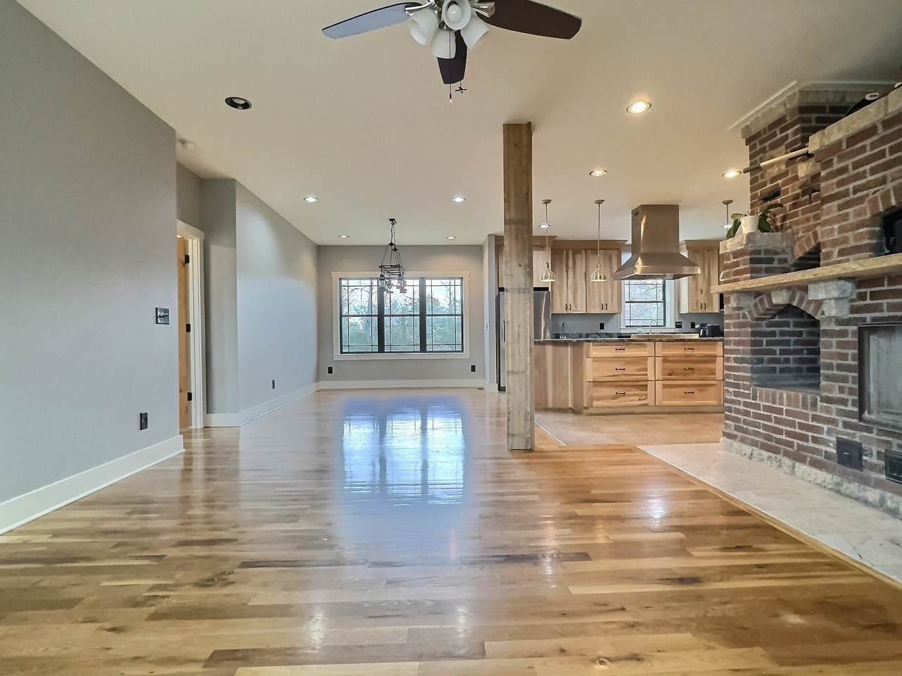 https://bt-photos.global.ssl.fastly.net/nashville/1280_boomver_1_RTC3145313-1.jpg