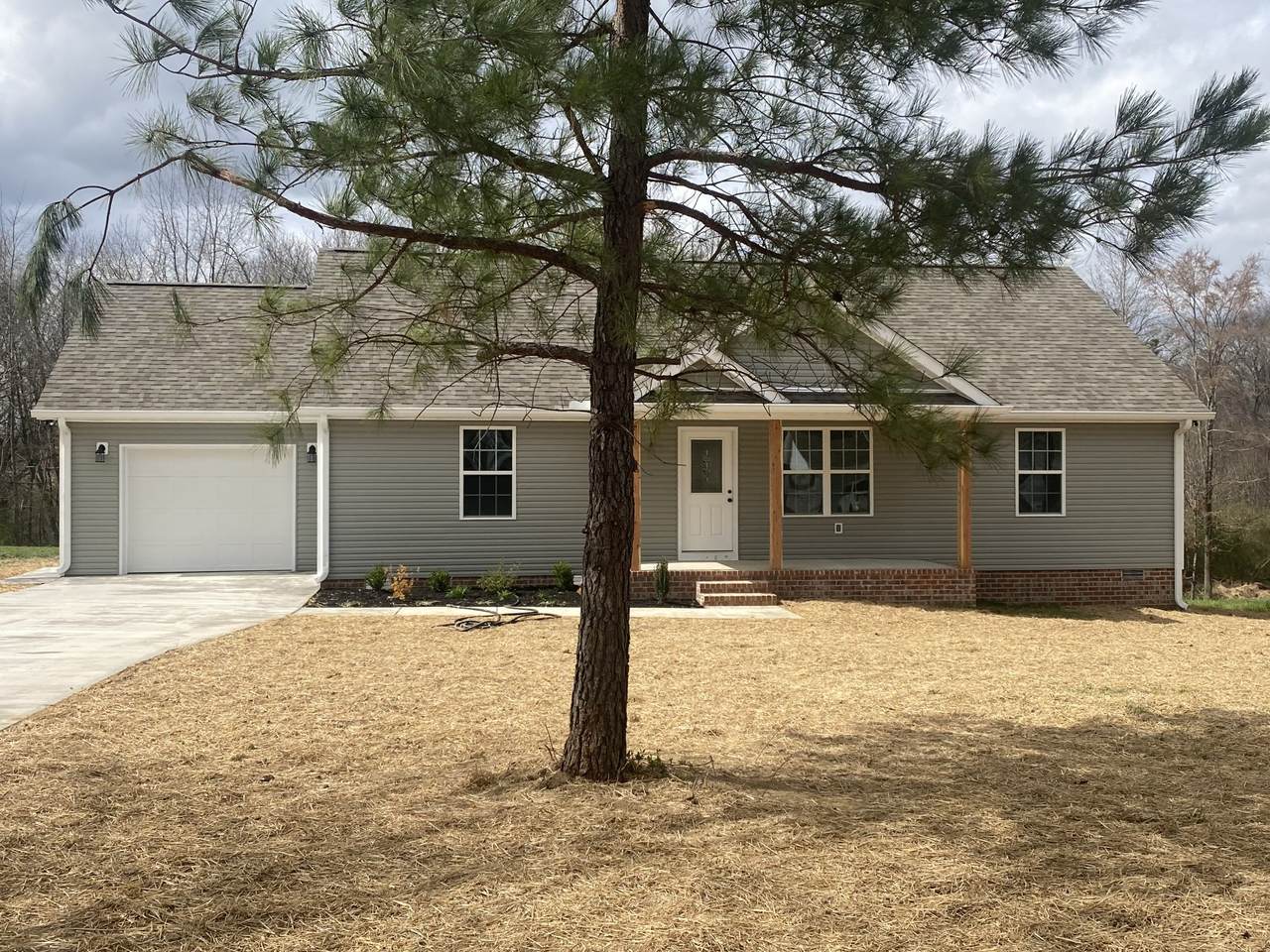 81 Lighthouse Dr - Photo 1