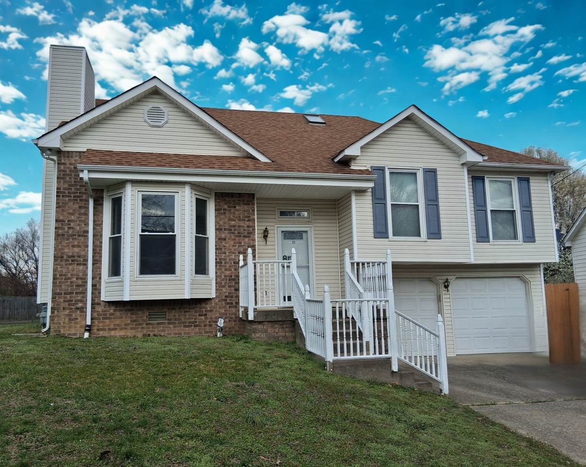 813 Rocky Mountain Pkwy - Photo 1