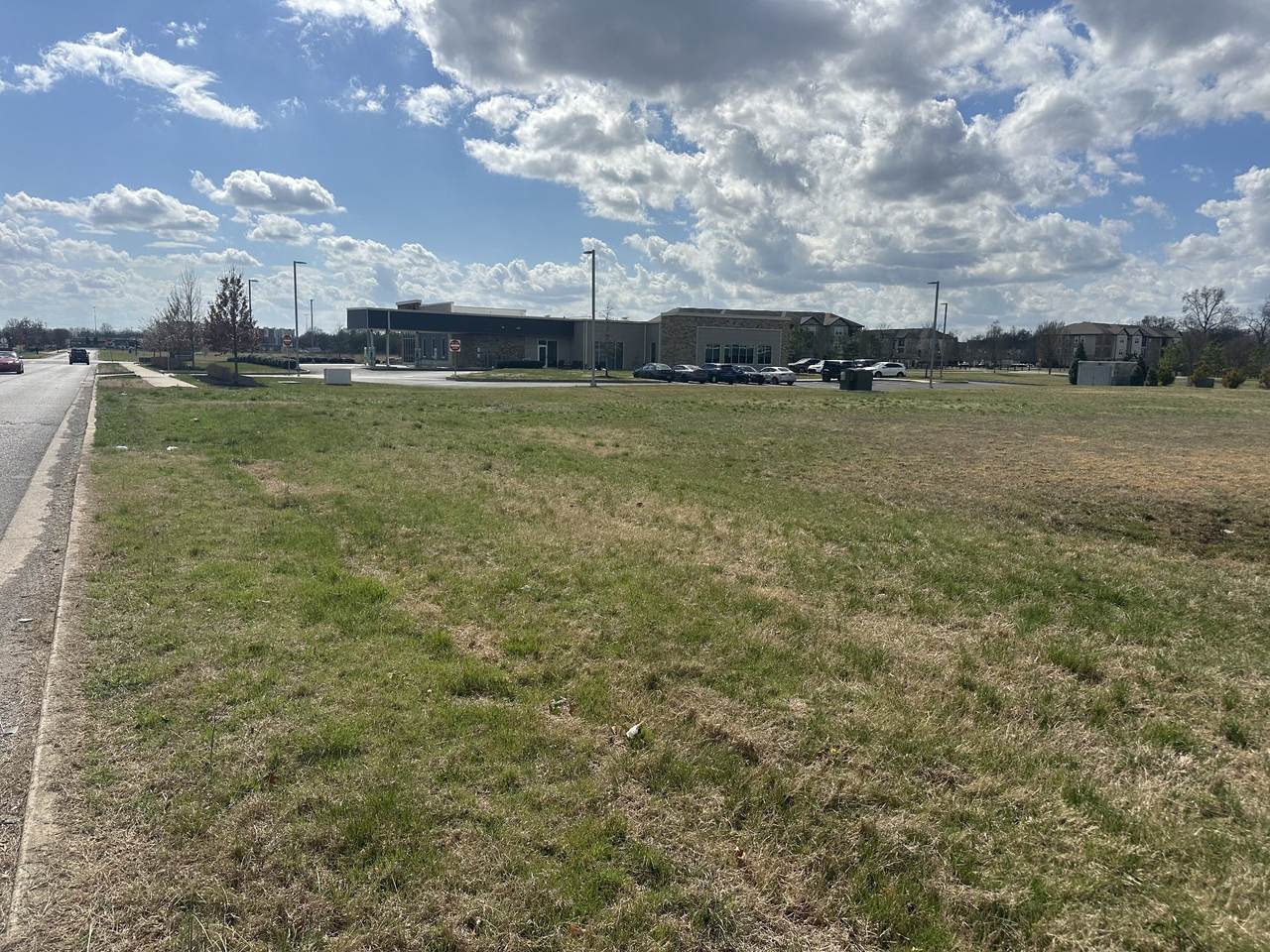 940 Sgt Asbury Hawn Way - Photo 1