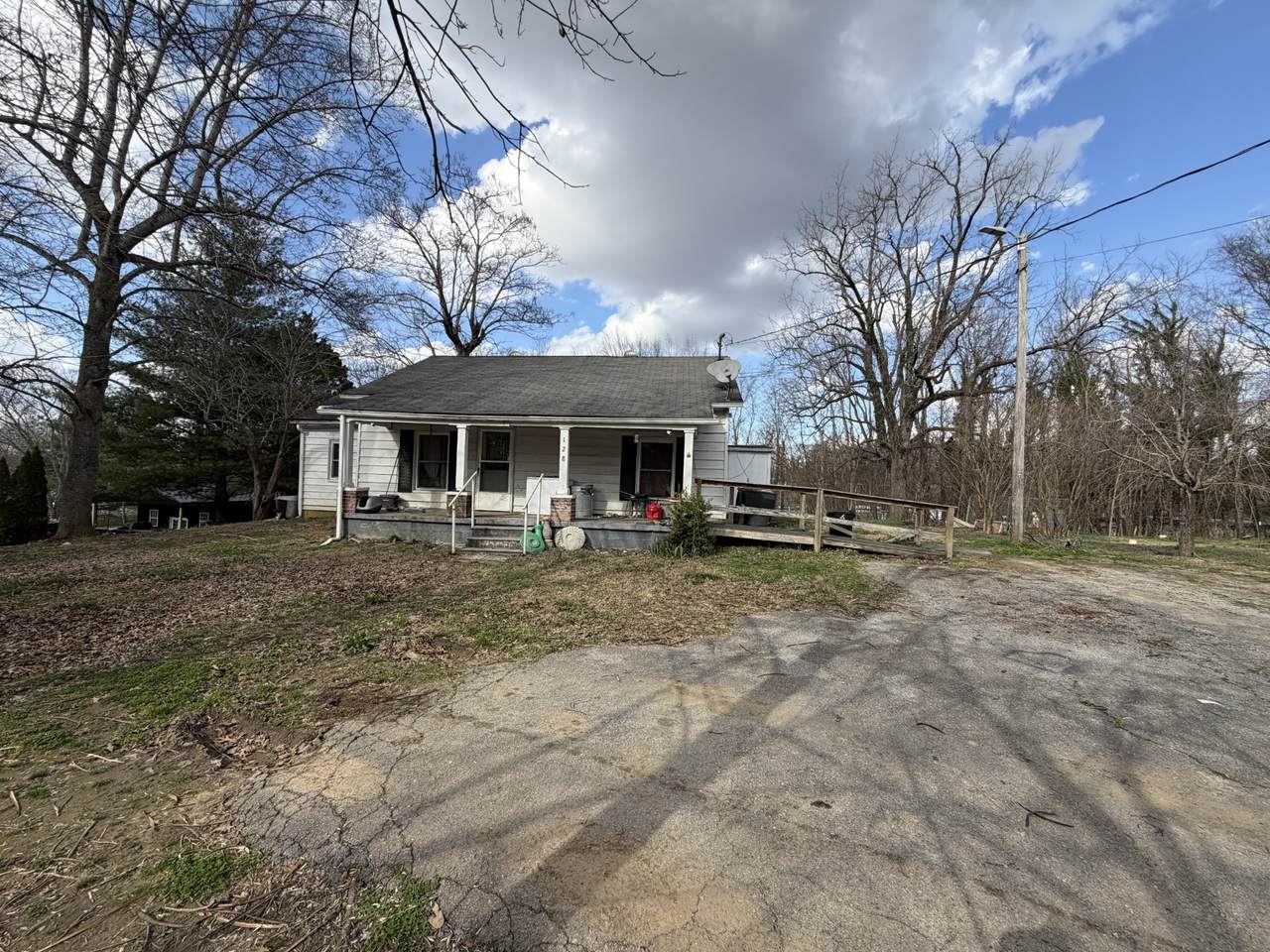 https://bt-photos.global.ssl.fastly.net/nashville/1280_boomver_1_RTC3145523-1.jpg