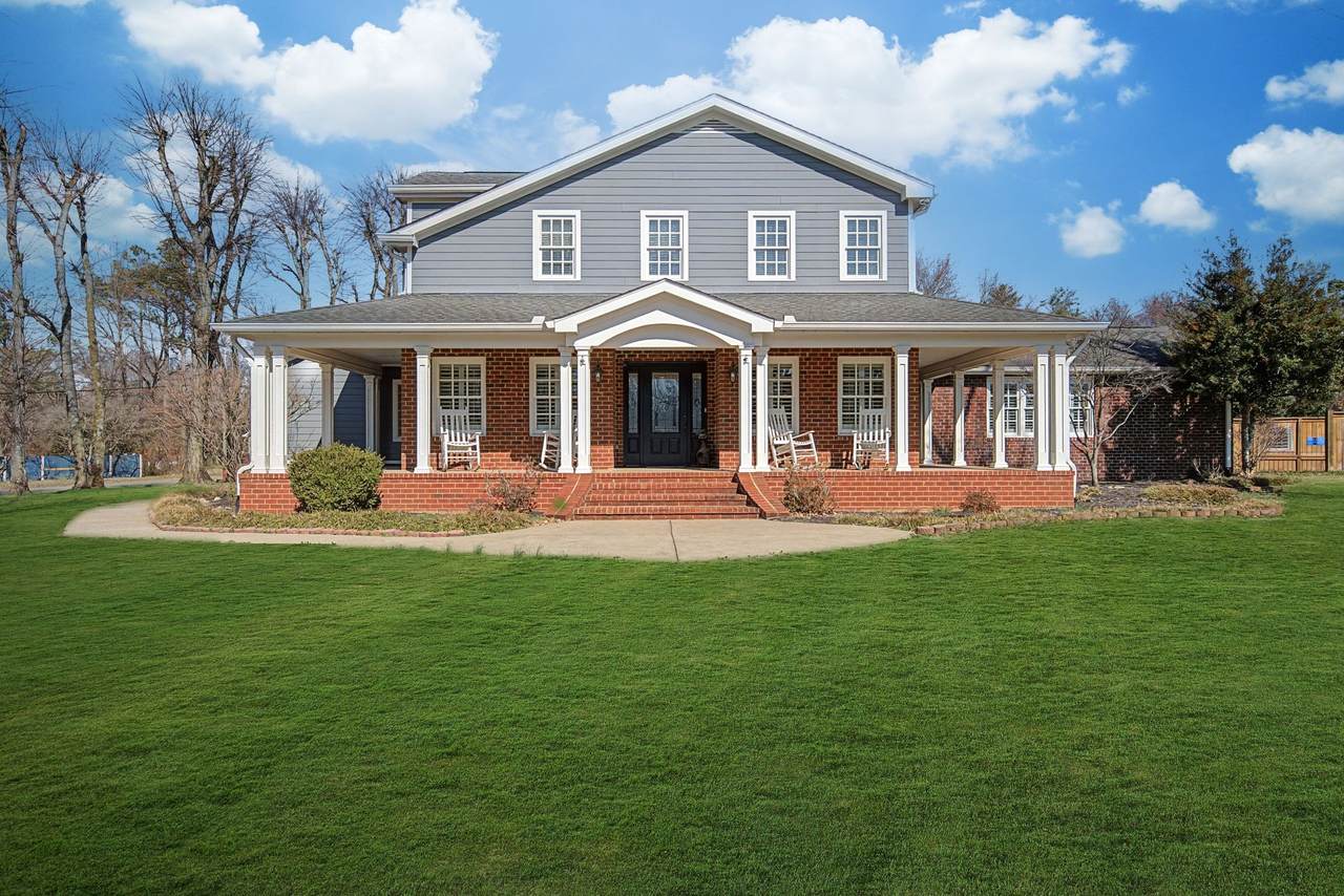 https://bt-photos.global.ssl.fastly.net/nashville/1280_boomver_1_RTC3145719-1.jpg