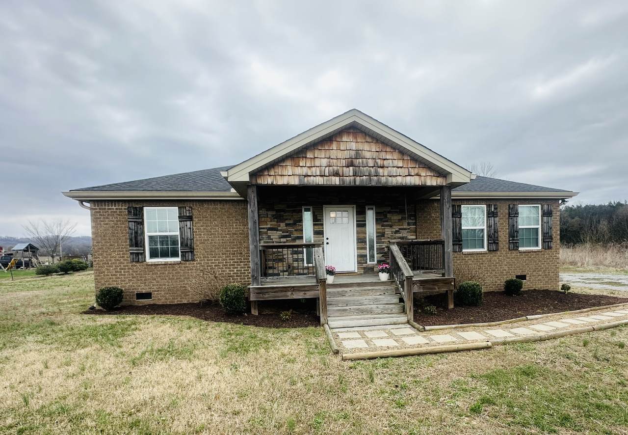 150 E Harris Rd - Photo 1