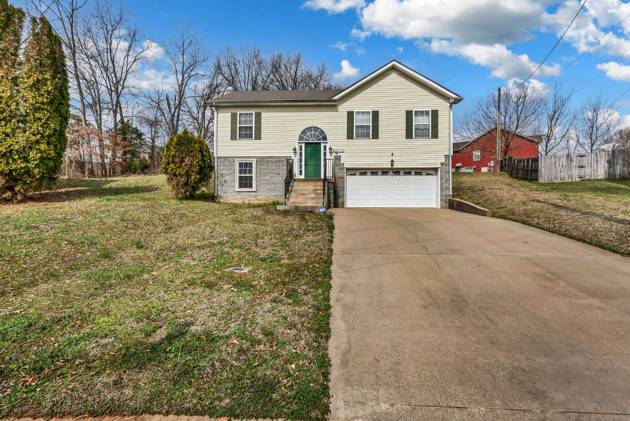 1116 Gunpoint Dr - Photo 1