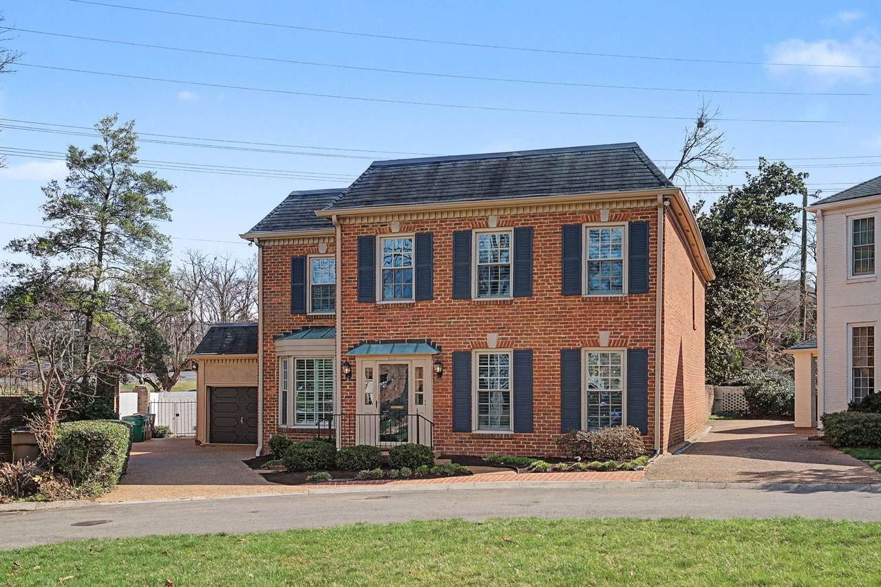 2116 Golf Club Ln - Photo 1