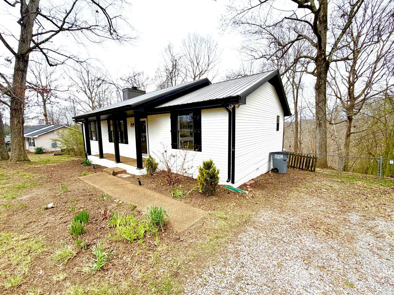https://bt-photos.global.ssl.fastly.net/nashville/1280_boomver_1_RTC3145975-1.jpg