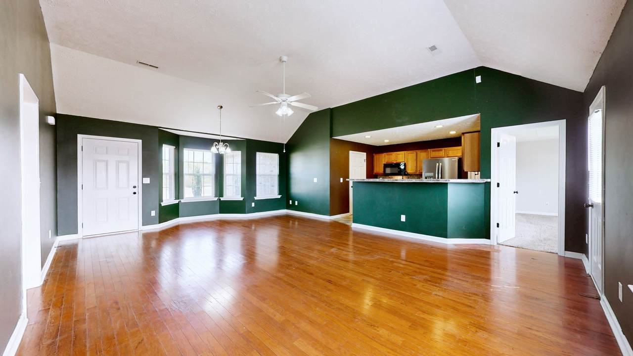 https://bt-photos.global.ssl.fastly.net/nashville/1280_boomver_1_RTC3146062-1.jpg