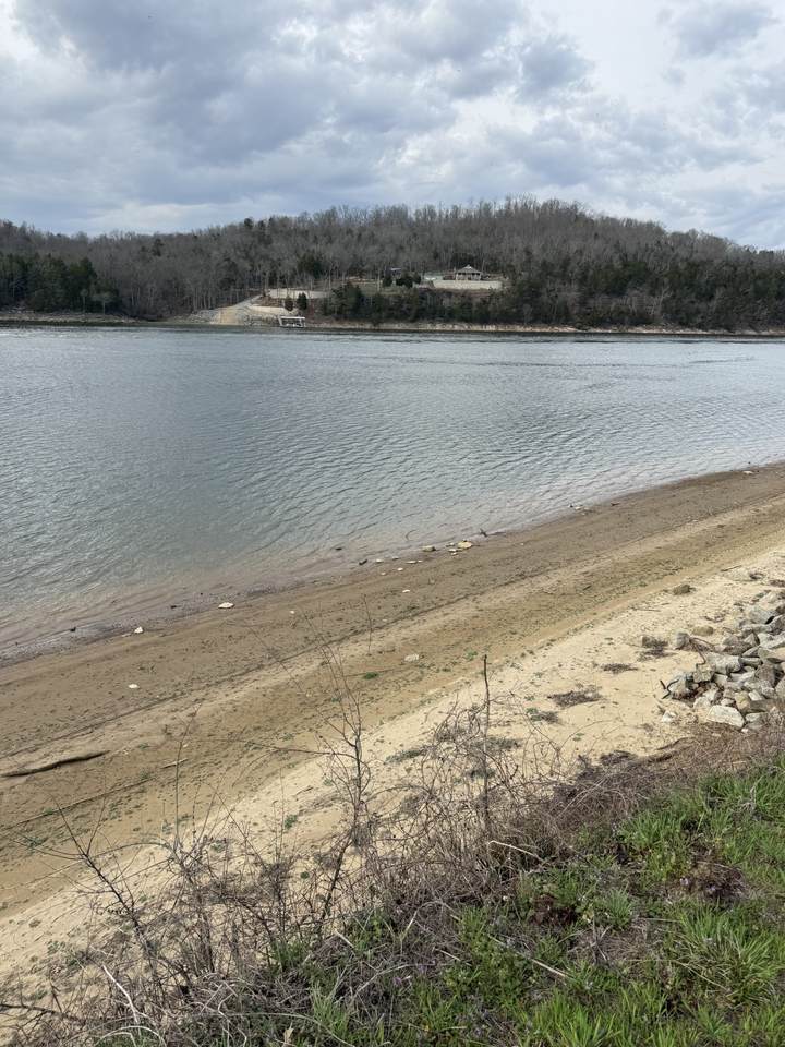706 River Front Dr - Photo 1