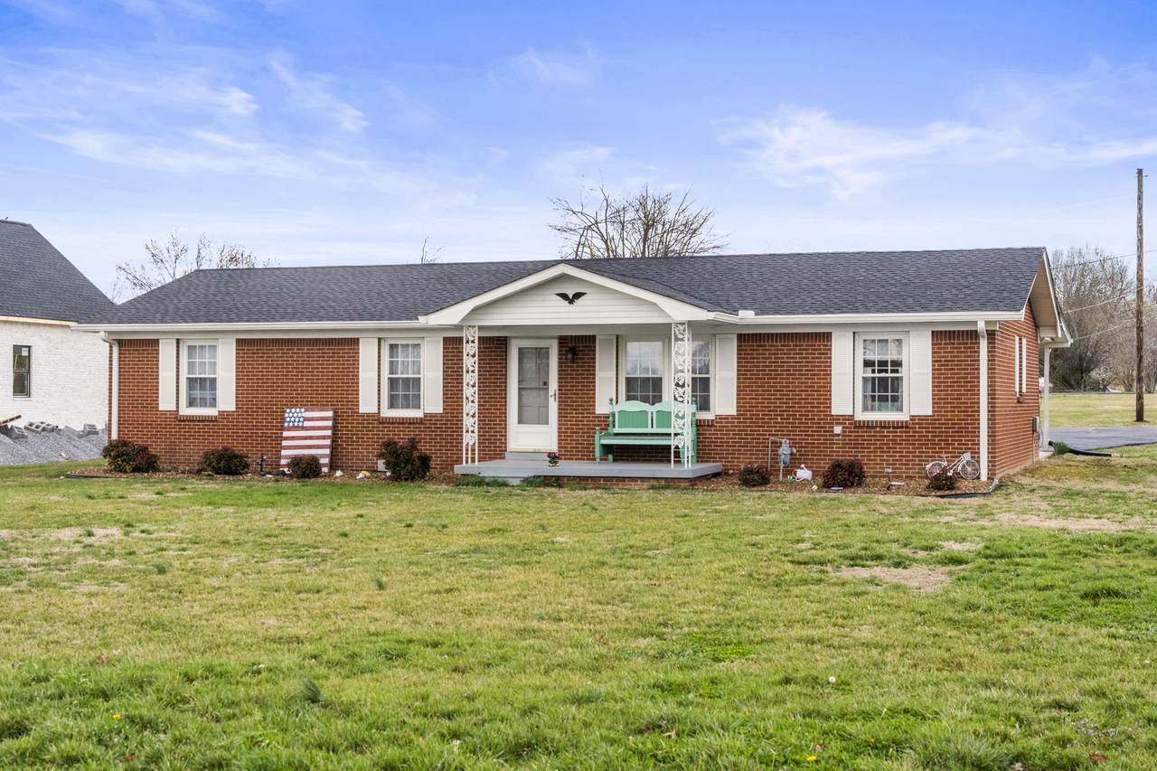 1700 Ellington Dr - Photo 1