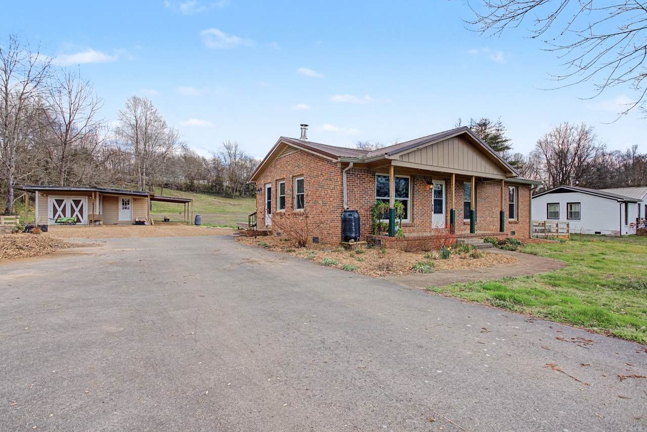 https://bt-photos.global.ssl.fastly.net/nashville/1280_boomver_1_RTC3146198-1.jpg