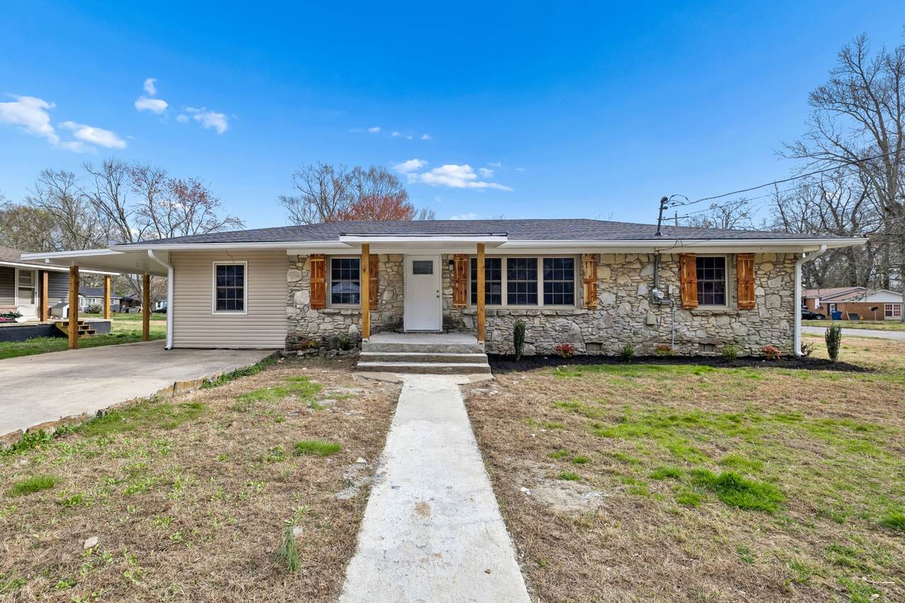 303 Lucas St - Photo 1