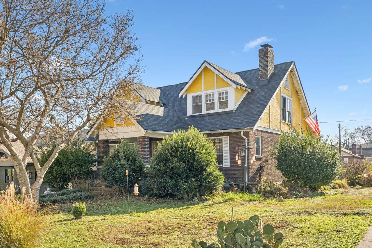 931 Bradford Ave - Photo 1