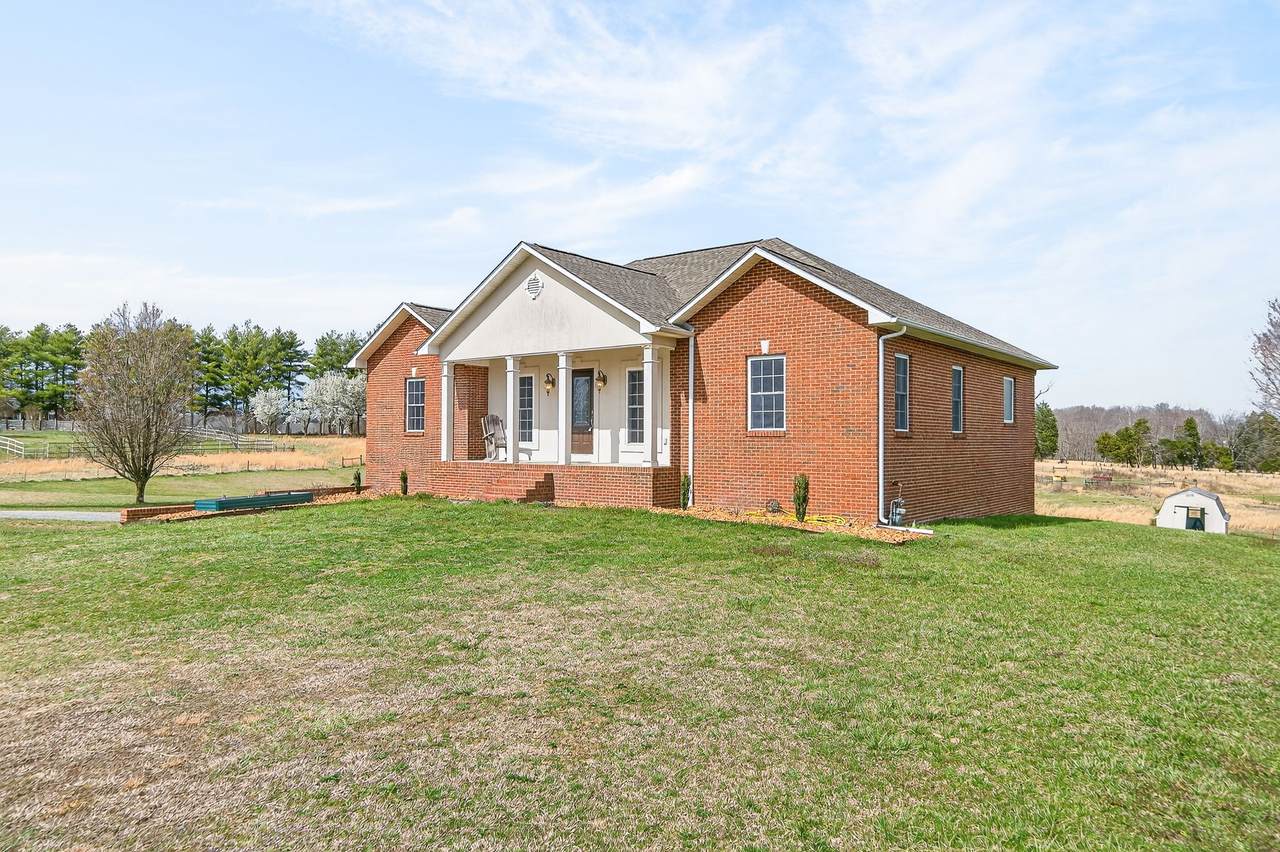 4824 Skyview Dr - Photo 1